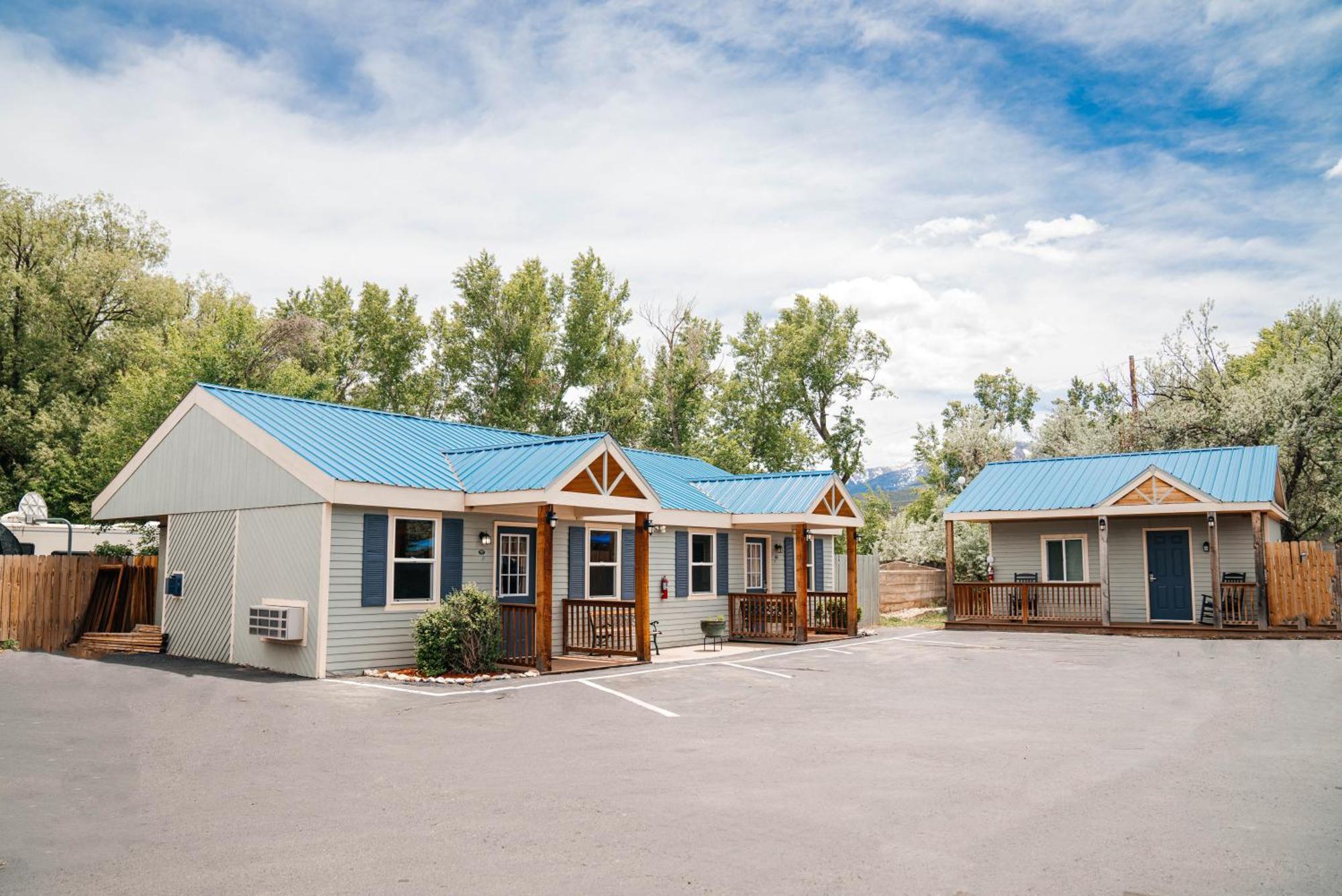 Salida Inn & Monarch Suites Exterior foto